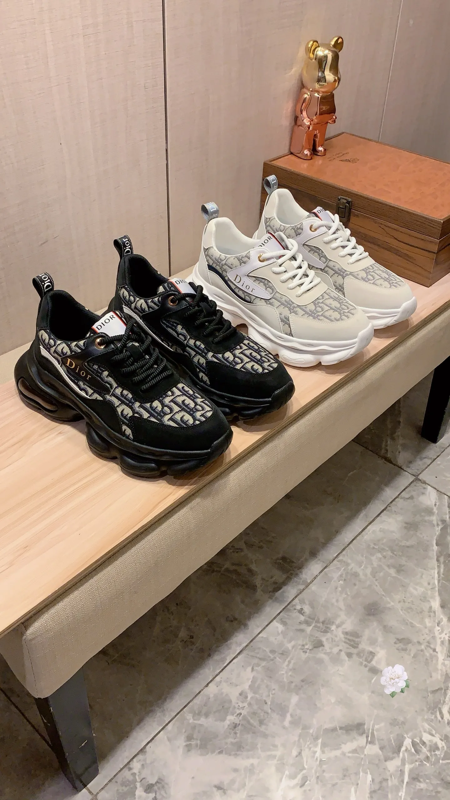 Men's men's shoes💰460💰💰🎩🎩[Lightning][Lightning] "Dior DIOR*" latest • popular casual shoes, top brand [seduce] luxury ~ purchasing agency, top ~ quality. [Strong] The upper is made of imported breathable cowhide with material ➕ breathable sheepskin feet (•) and fine workmanship. The original stylish and stylish soft rubber wear-resistant and non-slip outsole is light and comfortable on the feet. The real thing looks better when photographed in person. 012: code: 38-44, 2️⃣ colors selected